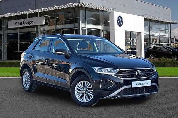 Used Volkswagen T-Roc 2023 for sale - 76177232: Photo 1