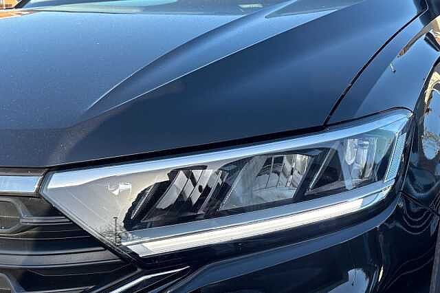 Used Volkswagen T-Roc 2023 for sale - 76177232: Photo 21