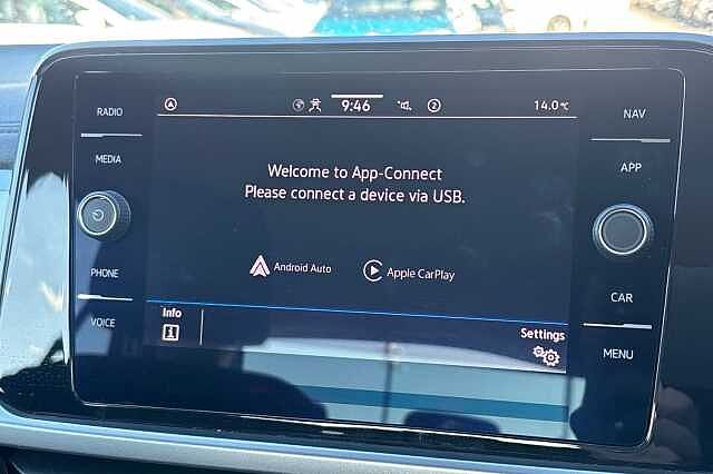 Used Volkswagen T-Roc 2023 for sale - 76177232: Photo 25