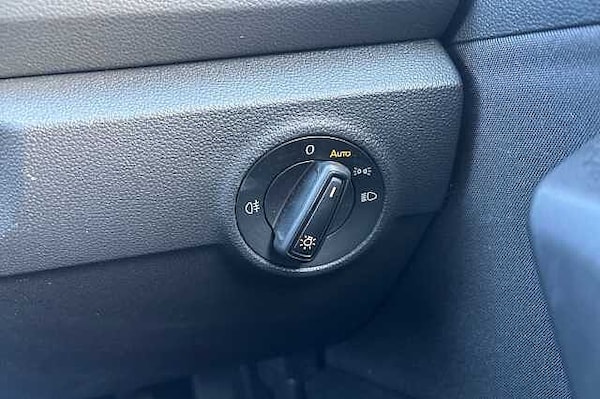 Used Volkswagen T-Roc 2023 for sale - 76177232: Photo 28