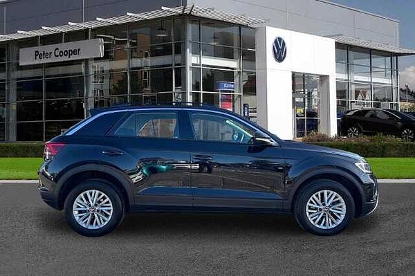 Used Volkswagen T-Roc 2023 for sale - 76177232: Photo 4