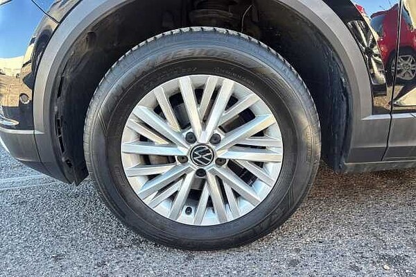 Used Volkswagen T-Roc 2023 for sale - 76177232: Photo 5