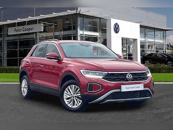 Used Volkswagen T-Roc 2022 for sale - 77201091: Photo