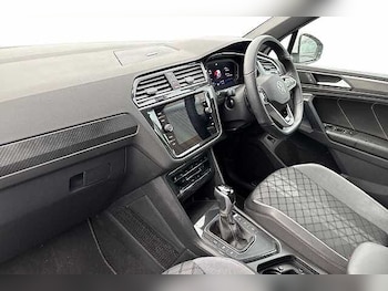 Used Volkswagen Tiguan 2023 for sale - 76418122: Photo