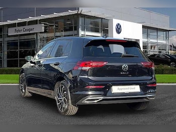 Used Volkswagen Golf 2023 for sale - 78097968: Photo