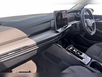 Used Volkswagen Golf 2026 for sale - 78950713: Photo