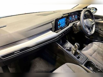 Used Volkswagen Golf 2023 for sale - 78106531: Photo