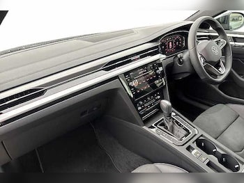 Used Volkswagen Arteon 2024 for sale - 76396762: Photo