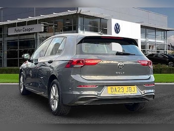 Used Volkswagen Golf 2023 for sale - 77148571: Photo