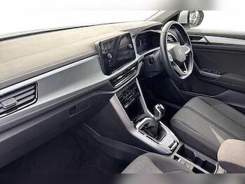 Used Volkswagen T-Roc 2022 for sale - 77781368: Photo