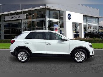 Used Volkswagen T-Roc 2022 for sale - 77781368: Photo