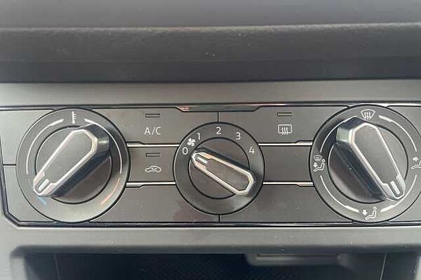 Used Volkswagen Polo 2024 for sale - 76224470: Photo 32