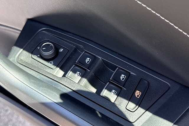 Used Volkswagen T-Roc 2025 for sale - 76101515: Photo 29