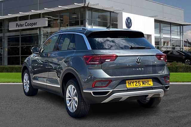 Used Volkswagen T-Roc 2025 for sale - 76101515: Photo 3