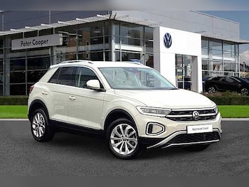 Used Volkswagen T-Roc 2023 for sale - 76368768: Photo