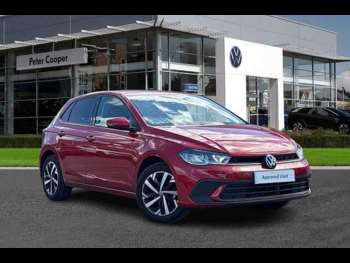 2024 (74) - MK6 Facelift 1.0 TSI (95ps) Life + TINTS + HEATED SEATS + SENSORS + R.V.CAM 5-Door