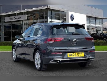 Used Volkswagen Golf 2024 for sale - 79205977: Photo