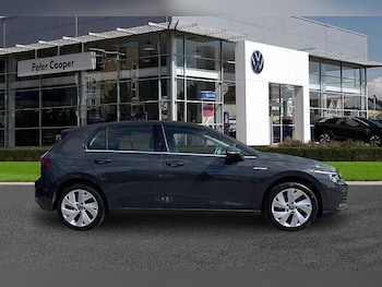 Used Volkswagen Golf 2024 for sale - 79205977: Photo