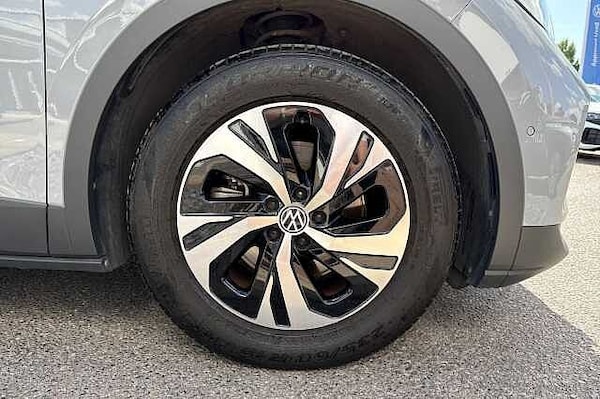 Used Volkswagen ID.4 2023 for sale - 75631981: Photo 5