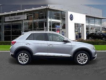 Used Volkswagen T-Roc 2024 for sale - 75974898: Photo