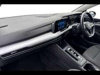 Used Volkswagen Golf 2023 for sale - 75308348: Photo