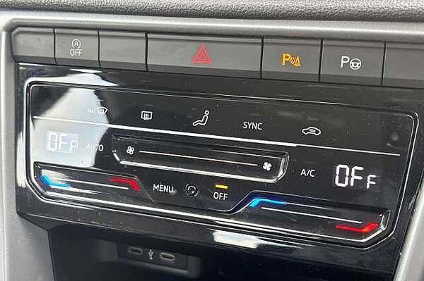 Used Volkswagen T-Roc 2022 for sale - 76119778: Photo 28