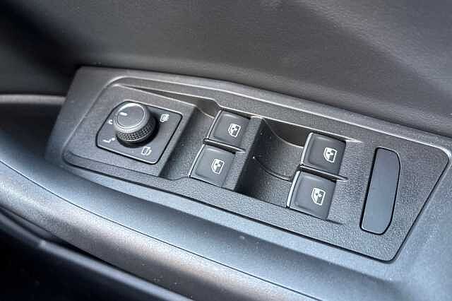 Used Volkswagen T-Roc 2025 for sale - 76101514: Photo 25