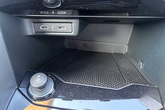 Used Volkswagen T-Roc 2025 for sale - 76101514: Photo 27