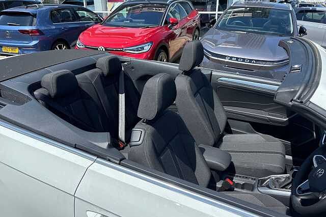 Used Volkswagen T-Roc 2025 for sale - 76101514: Photo 33