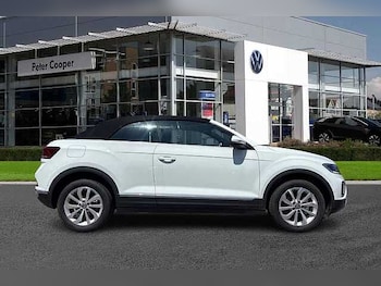 Used Volkswagen T-Roc 2025 for sale - 76101514: Photo 4