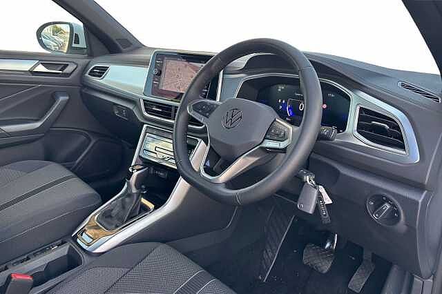 Used Volkswagen T-Roc 2025 for sale - 76101514: Photo 6