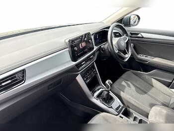 Used Volkswagen T-Roc 2023 for sale - 78196618: Photo