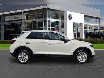 Used Volkswagen T-Roc 2023 for sale - 78345662: Photo
