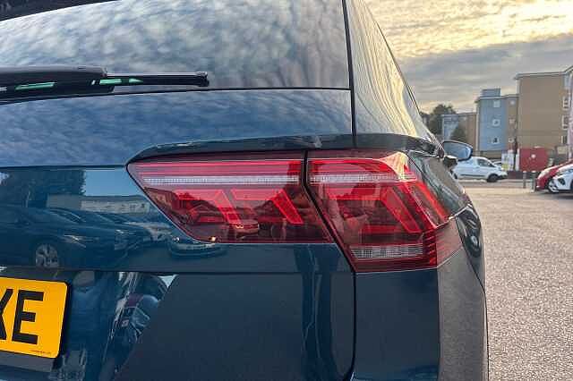 Used Volkswagen Tiguan 2023 for sale - 75987135: Photo 22