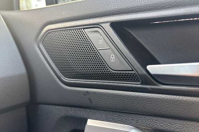 Used Volkswagen Tiguan 2023 for sale - 75987135: Photo 28