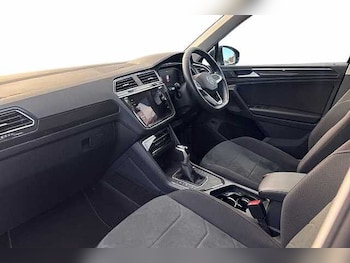 Used Volkswagen Tiguan 2023 for sale - 75987135: Photo