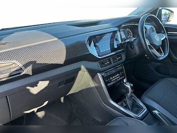 Used Volkswagen T-Cross 2021 for sale - 76040450: Photo 2