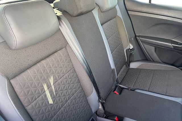 Used Volkswagen T-Cross 2021 for sale - 76040450: Photo 8