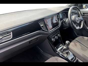 Used Volkswagen T-Roc 2021 for sale - 74898362: Photo