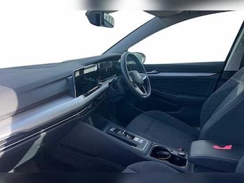 Used Volkswagen Golf 2023 for sale - 76374438: Photo