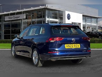 Used Volkswagen Golf 2022 for sale - 75987134: Photo