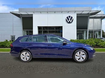Used Volkswagen Golf 2021 for sale - 75406924: Photo