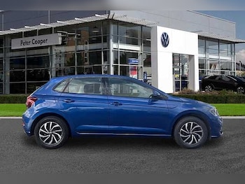 Used Volkswagen Polo 2023 for sale - 76310019: Photo