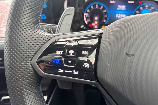 Used Volkswagen Golf 2023 for sale - 76470780: Photo 15