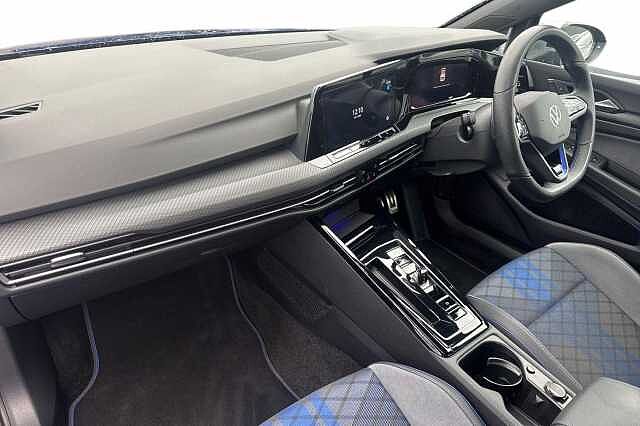 Used Volkswagen Golf 2023 for sale - 76470780: Photo 2