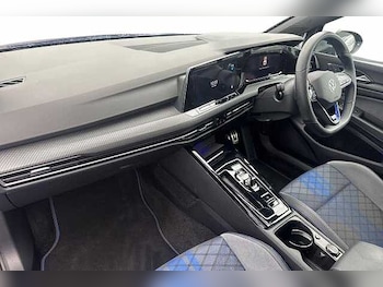 Used Volkswagen Golf 2023 for sale - 76470780: Photo