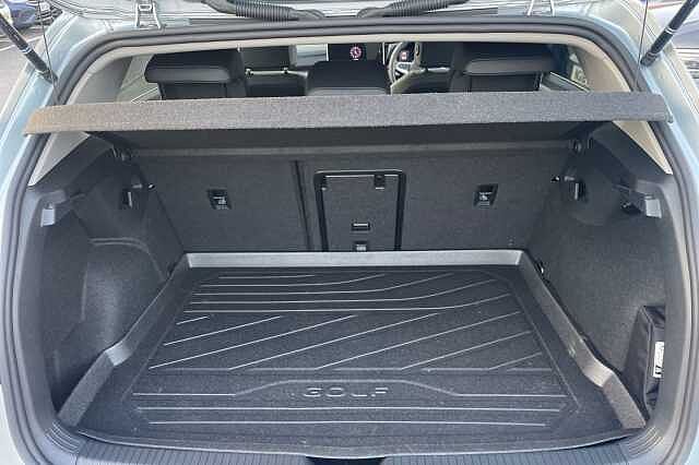 Used Volkswagen Golf 2025 for sale - 77501880: Photo 11