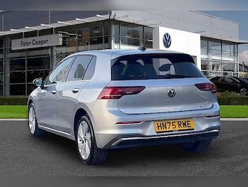 Used Volkswagen Golf 2025 for sale - 77501880: Photo