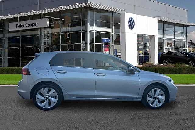 Used Volkswagen Golf 2025 for sale - 77501880: Photo 4