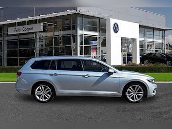 Used Volkswagen Passat 2023 for sale - 79283566: Photo